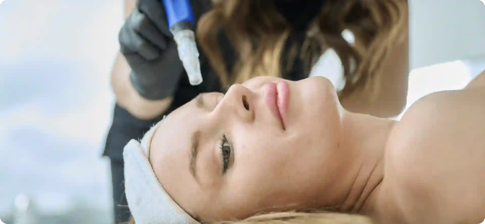 How Do Microneedles Trigger New Collagen and Elastin in Loose Skin Scunthorpe?